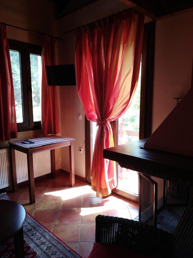 Dryas Guesthouse Polydrossos Ngoại thất bức ảnh