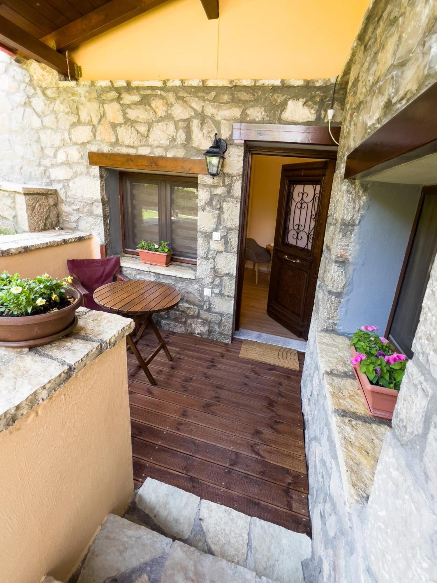 Dryas Guesthouse Polydrossos Ngoại thất bức ảnh