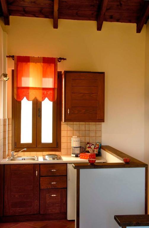 Dryas Guesthouse Polydrossos Phòng bức ảnh