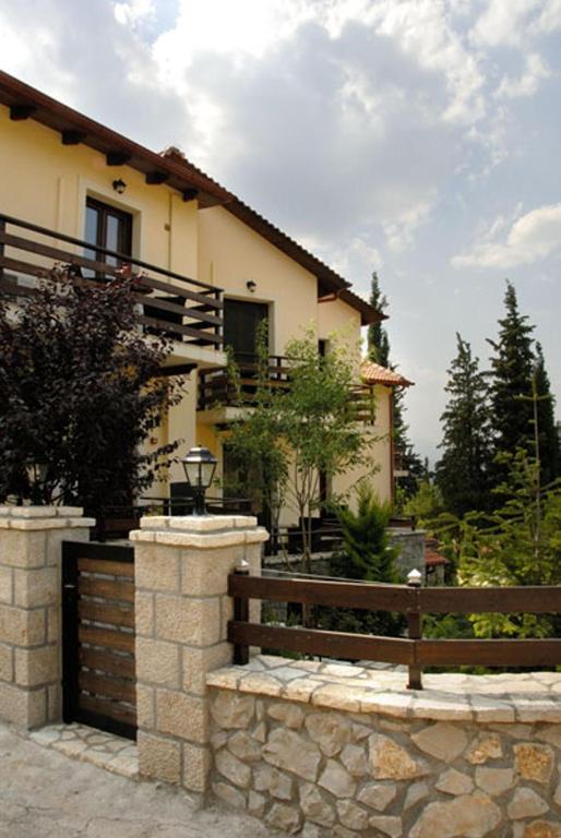 Dryas Guesthouse Polydrossos Ngoại thất bức ảnh