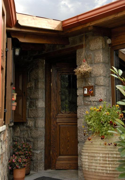Dryas Guesthouse Polydrossos Ngoại thất bức ảnh